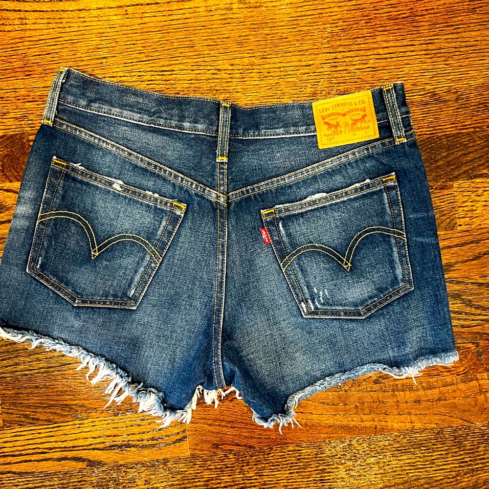 Levi denim shorts new never worn